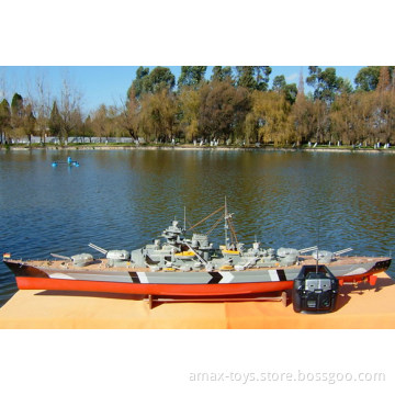 1:150 RC MODEL SHIP - The famous German warship - Bismarck